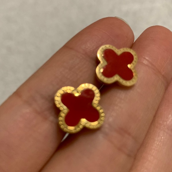 Red and Gold Clover Earrings - Picture 7 of 16